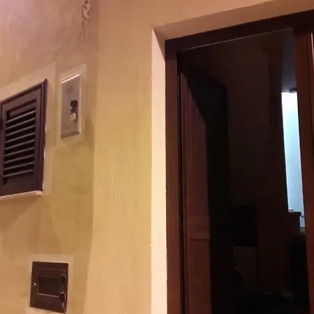 Casa Palinuro بيت للعطل *